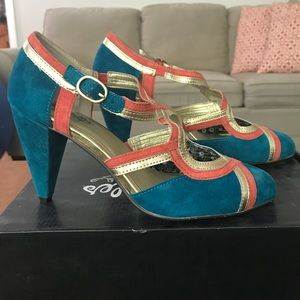 Seychelles Teal Suede Petunia Heels- never worn!